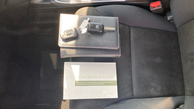 Honda CR-V 2.0 i-VTEC SE Plus 5dr Auto [Nav] Petrol Estate